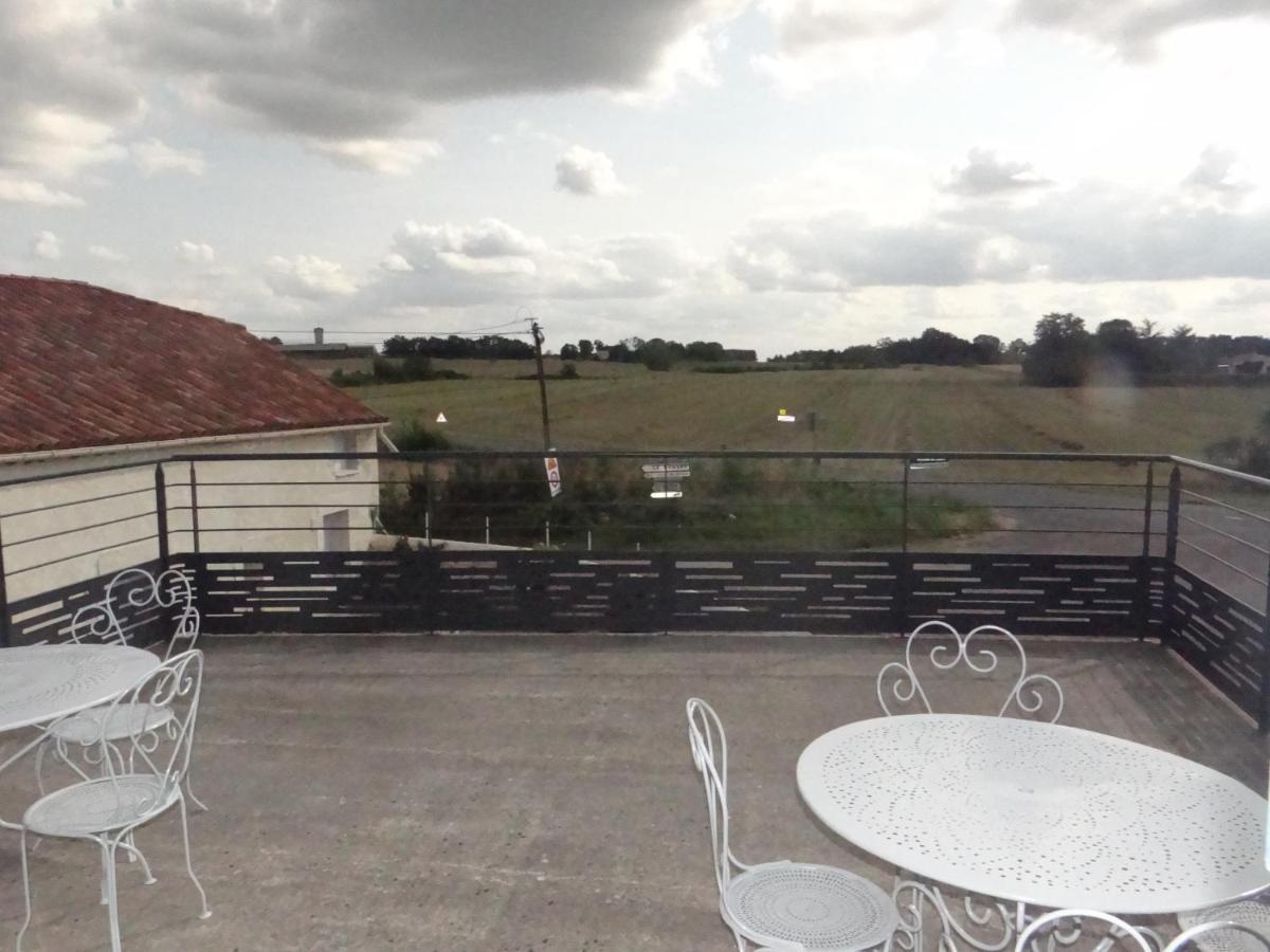 L'Oratori : Chambre La Gabarre Serignac  Luaran gambar